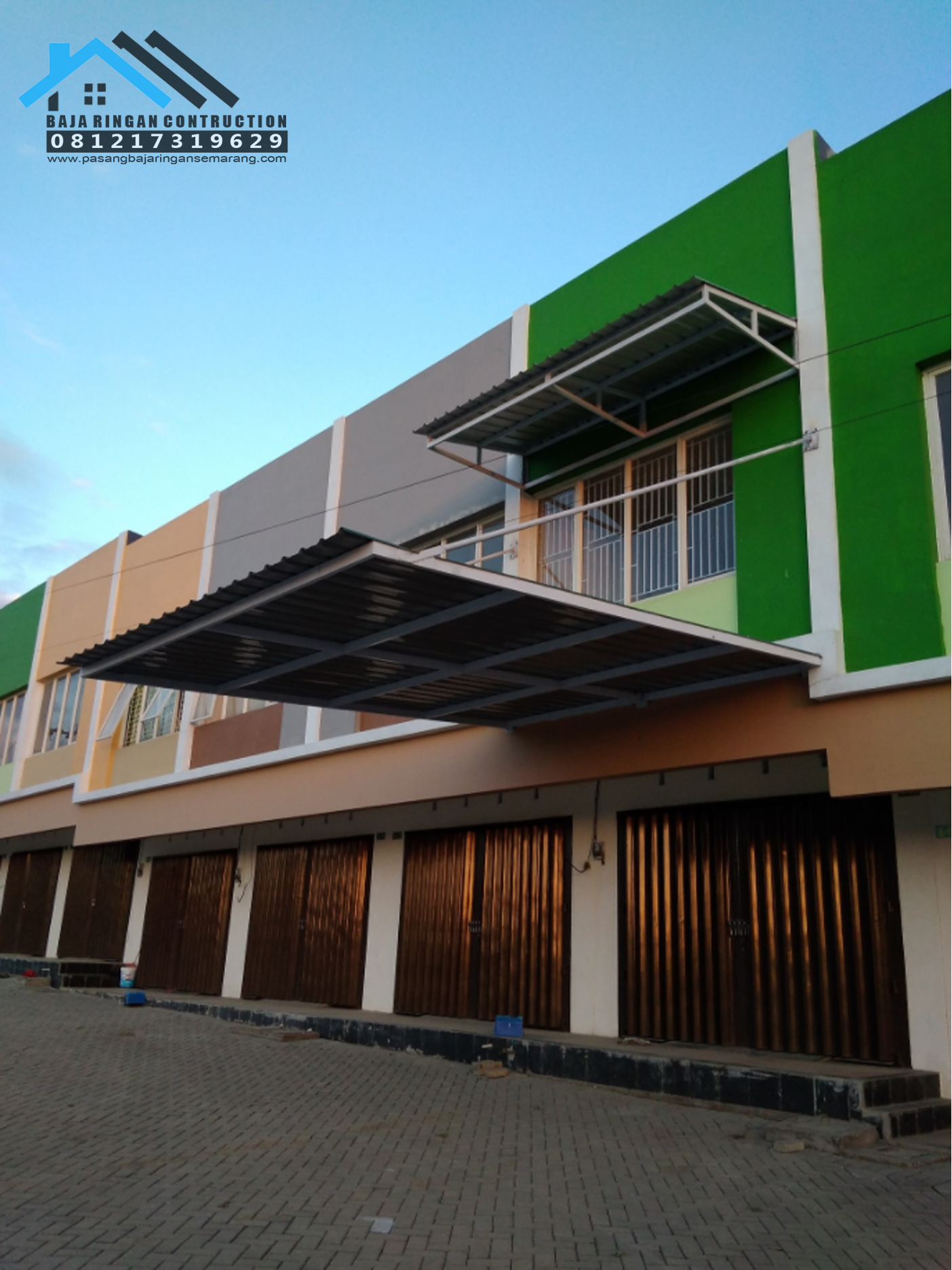 ruko 2 lantai berkanopi