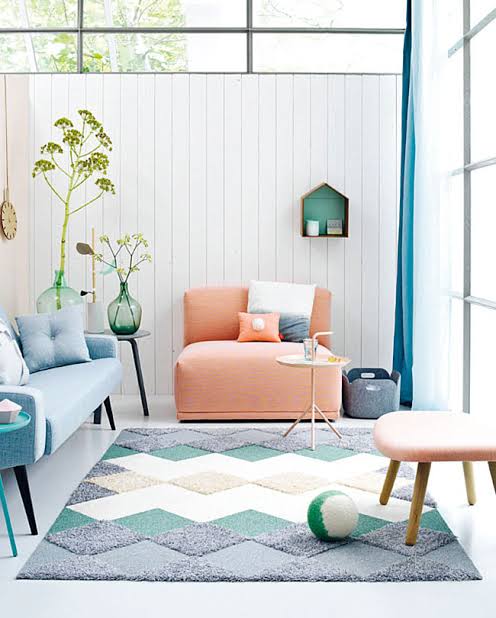 rumah sejuk dengan dinding warna cerah